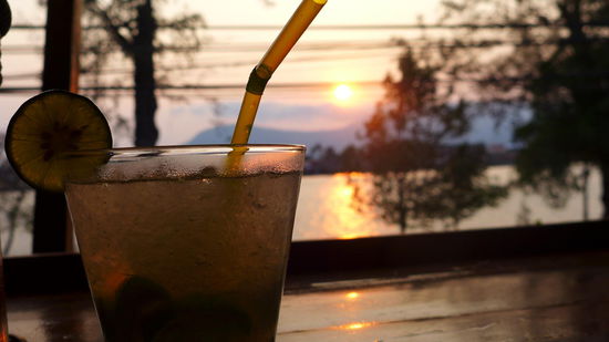 Beste Sicht auf den Sonnenuntergang...bei Cocktail Happy Hour 