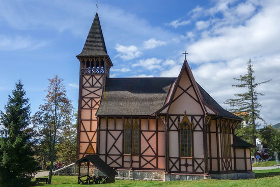 Eine Holzkirche in Stary Smokovec