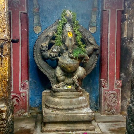 Im Tempel findet man mehrere Standbilder des Gottes Ganesha
