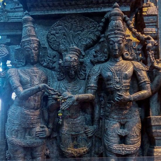 Vishnu, Minakshi und Shiva