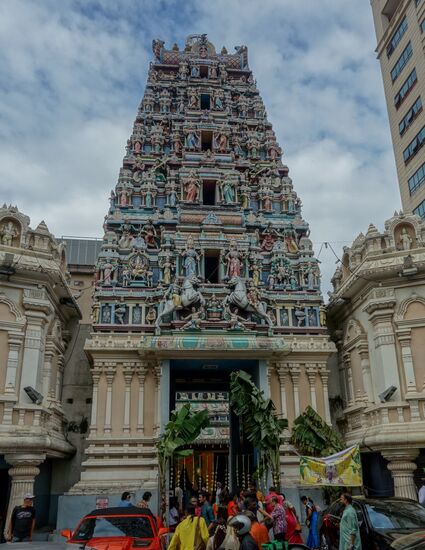 Der im Stil südindischer Tempel errichtete Sri Mahamariamman Temple