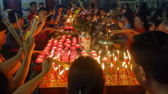 wird dann alles ins Kerzenlicht getaucht