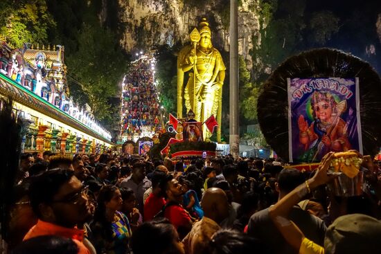Um Mitternacht strebte die Veranstaltung ihrem Höhepunkt entgegen
