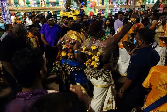 Festival der Schmerzen - der Rücken scheint für diese Haken geeignet zu sein