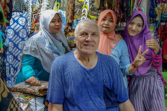 auf dem Markt Pasar Klewe in Surakarta