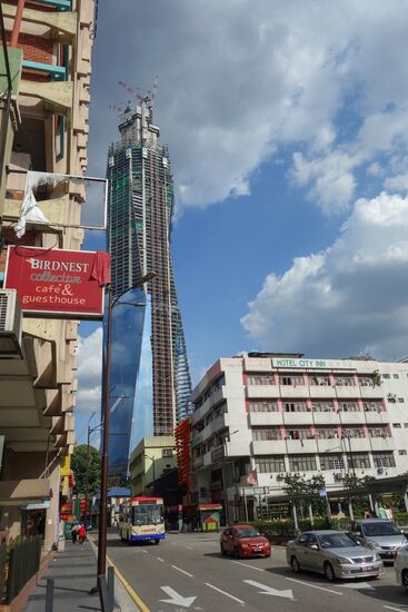 Ein Kontrast dazu der gigantische PNB 118 in Kuala Lumpur
