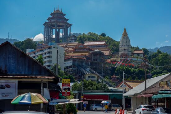 Der Kek Lok Si Tempel in einem Vorort von Georgetown
„Tempel des höchsten Glücks“ lautet die Übersetzung