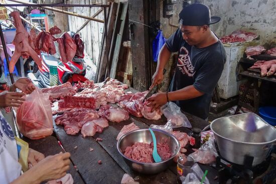Beim Fleischer sehe ich meist Schwein oder Hühnchen