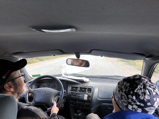 Die kommt auch irgendwann. Der kleine Grönländer fährt uns bis vor die Tür des Vandrehjems.