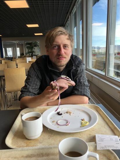 Der erste Kaffee nach zwei Wochen und erstes belegtes Brot