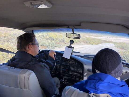 Im Jeep zum Ice Cap .- ca. 35 km Schotterpiste