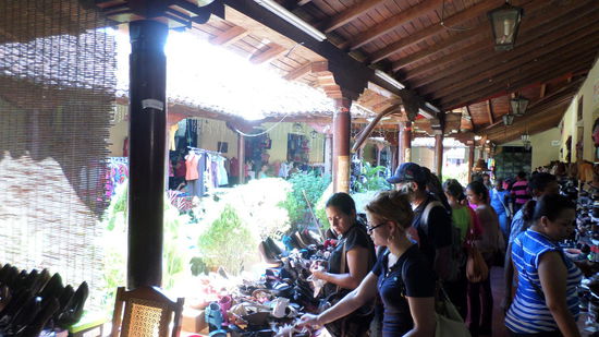 Leon Einkaufspassage