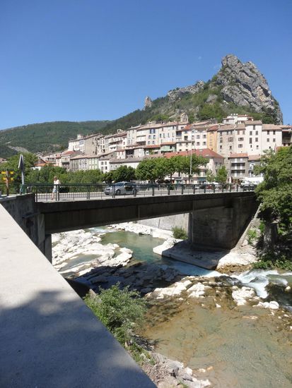 auch dieses reizvolle Örtchen ist uns nur beim Vorbeifahren ins Auge gefallen.....