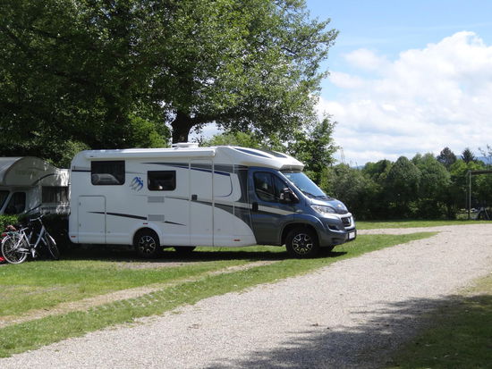 Das Wetter ist ideal...., für Südfrankreich ist die Prognose gut, Spanien hat über 40°, Italien und Kroatien erwartet ab Übermorgen viele Wolken mit Regen für gut eine Woche. Damit planen wir zunächst für Frankreich.