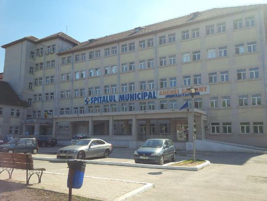 Hier das örtliche Krankenhaus, wo wir unseren Norbert mal für ein paar Stunden abgeladen haben, um Ihn mal komplett durchchecken zu lassen