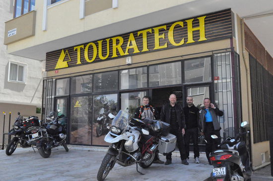 Touratech Türkei, wo wir unser Kofferteil abgeholt haben.