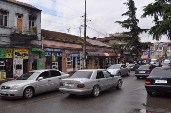 kleine Impression von dem Verkehrsgeschehen in Batumi