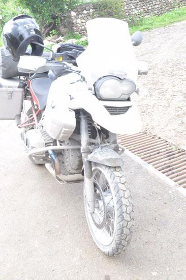 unsere Leserschaft wollte doch schmutzige Mopeds sehen ! Nun kann keiner mehr von "Schönwetterfahrern" sprechen