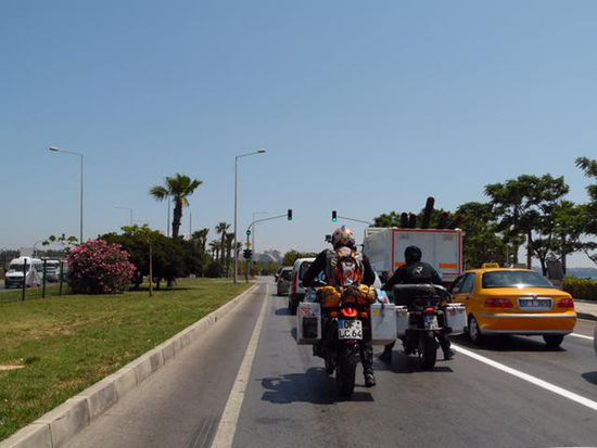 hier verlassen wir die Bucht von Antalya.