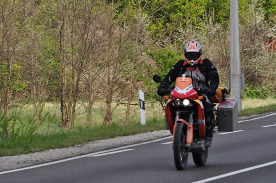 Da kommt er, wie gesagt aus der anderen Richtung und überholt hatte er uns nicht.