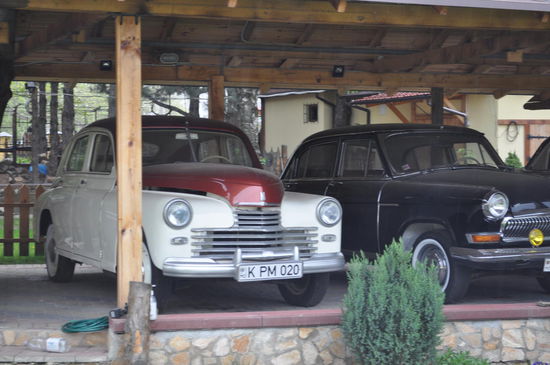 der Wirt hat auch noch einen Febel für russische Oltimer