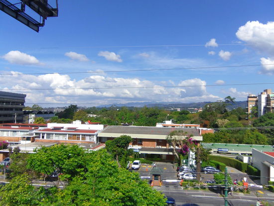 Blick von der Dachterasse des Hostels (Zone 10)