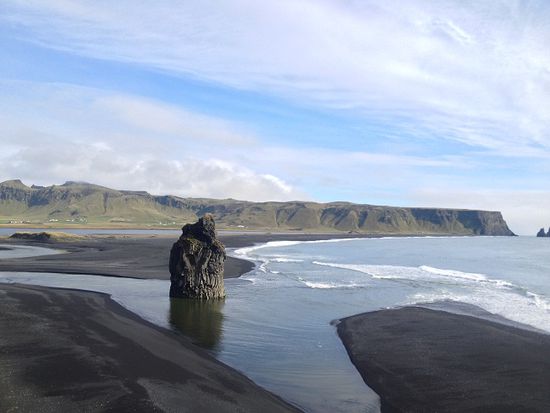 Schwarzer Strand