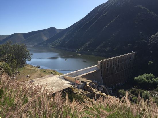 auf dem Weg in die Berge in Richtung Wolf