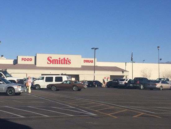 gibt es hier Essen und Drogen?????