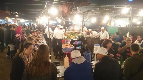Abendessen auf dem Djemaa el Fna