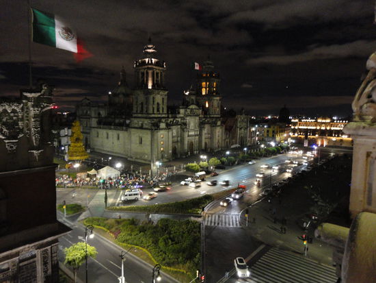 Die Kathedrale beim Zocalo
