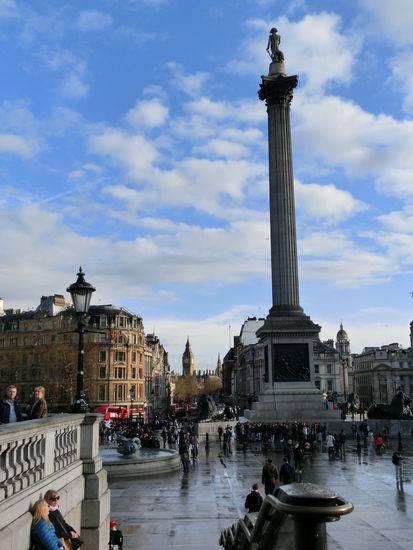 Trafalgar Square nach einem Schauer