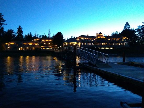 Painter´s Lodge am Canada Day vom Pier aus kurz vor dem 22:22 Uhr-Feuerwerk
