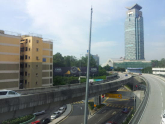 Blick aus dem Sky train