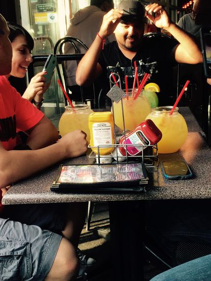 Das Fischglas! Ein K.O Drink! Das lassen wir lieber bleiben!