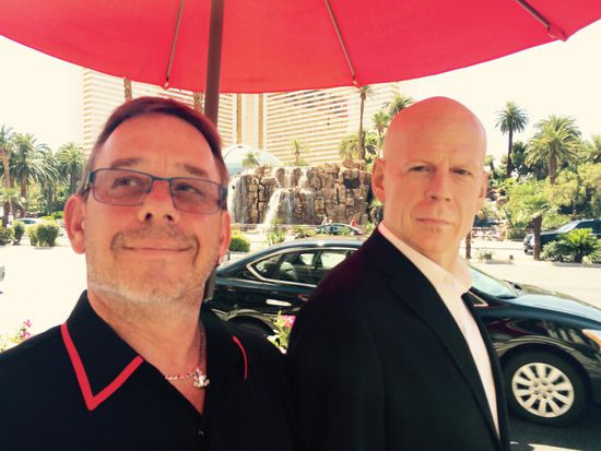 Rider musste seinem neuen Freund schonend beibringen das Fabienne nicht in Las Vegas ist. 