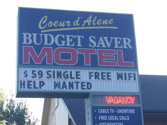 Hier schläft man für 67.40 in ein sauberen Zimmer himmlisch! Und die jungen Leute die es betreiben sind auch echt nett!