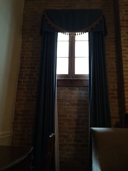 Fenster für Riesen! Oder vielleicht das man die gute Aussicht nicht sofort sieht!