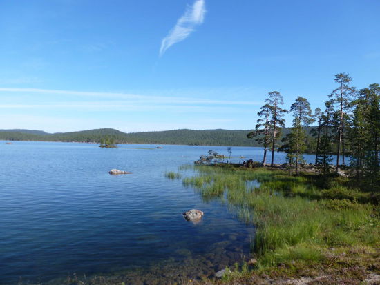 Auch das ist Finnland. Ich glaube es gibt nirgends eine derart Anzahl von Seen in diesem wunderschönen blau