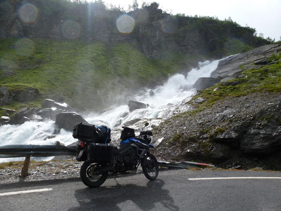 Und immer wieder sensationelle Wasserfälle