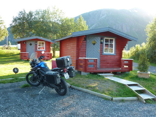 Meine schöne Hütte für eine Nacht auf dem Campingplatz in Mosjoen