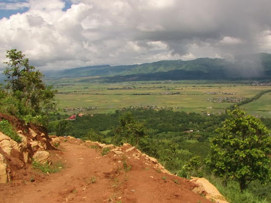 Hoch zu ging es einfach. Runter zu wird es einige Male rutschig und gefährlich.