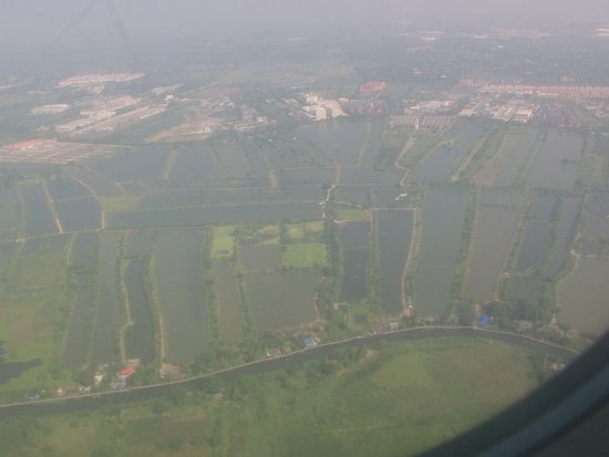 Der Flug dauert nur eine reichliche Stunde.