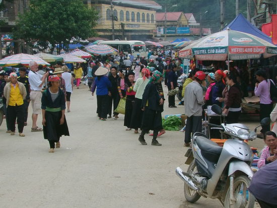 Als ich in Bao Lac morgens aufbrach,  war Markttag.