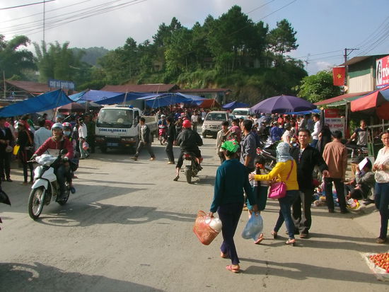 Auf den Märkten herrscht wieder reges Treiben.