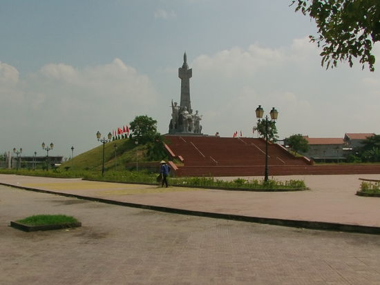 Vorbei ging es an den Denkmälern für den ruhmreichen und glorreichen Aufbau des Sozialismus.