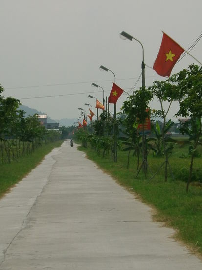 auf den Straßen, die in die Zukunft führen.
Naja, so habe ich es jedenfalls immer in meiner Jugend gehört.