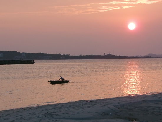 Ich werde mal mein Kupplungsproblem überschlafen. Vielleicht kaufe ich mir morgen eine neue.