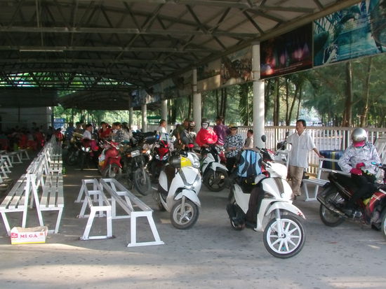 Warten an der Anlegestelle