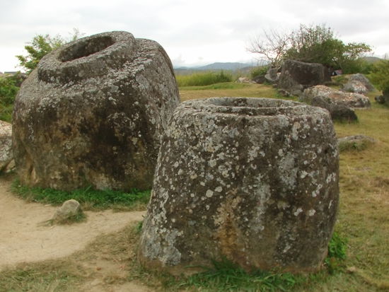 Diese Krüge sind mannshoch.